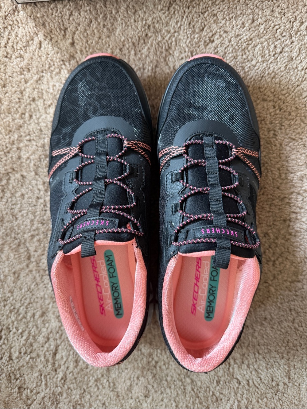 New Skechers Womens 10 Black and Coral Slip-On Athletic Sneakers
